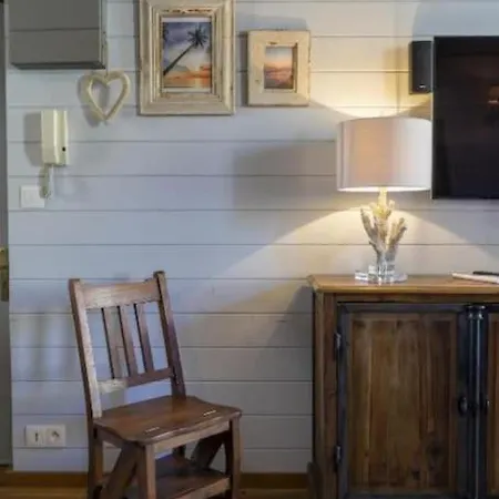 - 41rp Apartment *